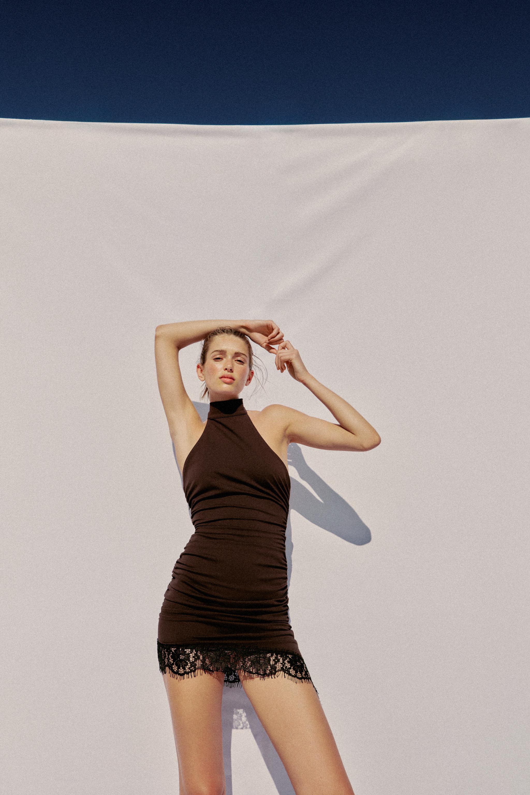 DRAPED LACE SHORT DRESS